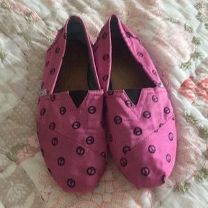 Toms slip on shoes
